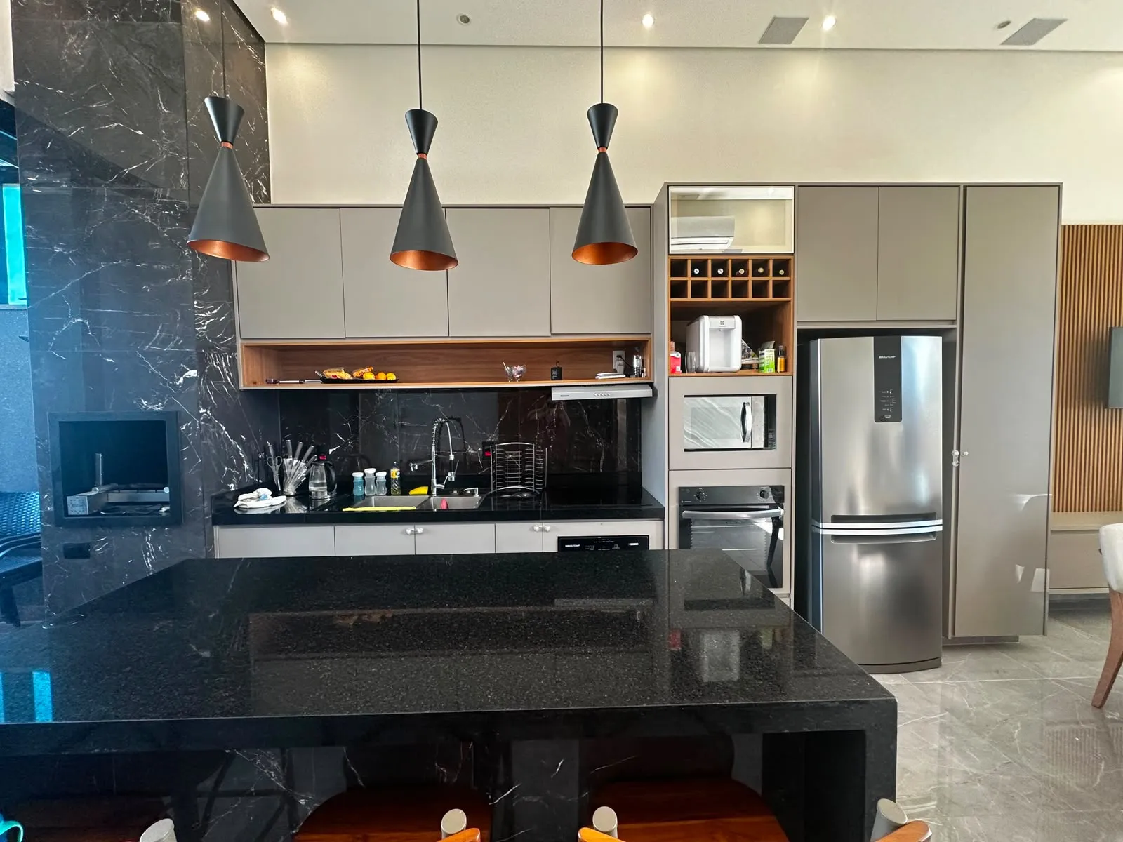 Casa 3 Quartos 1 Suíte, Piscina Aquecida no Eville Rio Preto — foto 1
