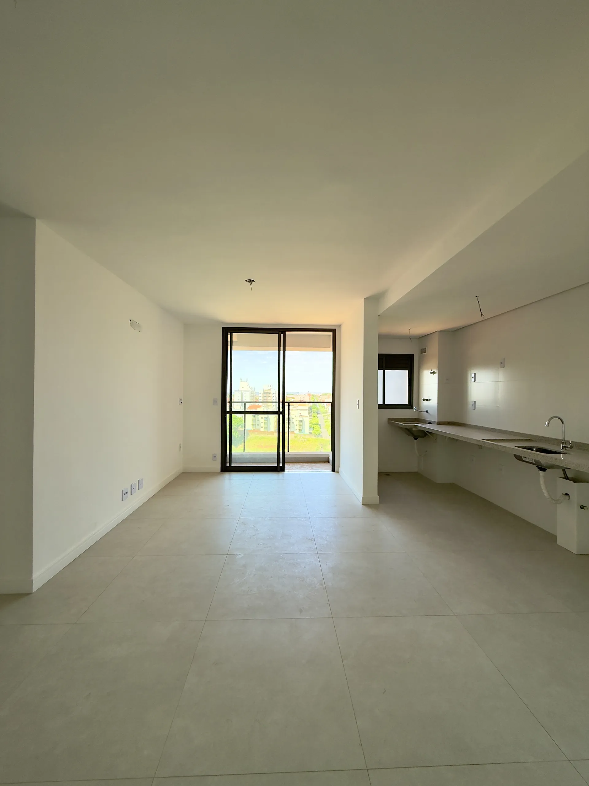 Apartamento andar alto 3 quartos sendo 3 suítes — foto 1